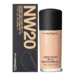 MAC COSMETICS STUDIOFIX FLUID SPF15 NW20
