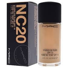 MAC COSMETICS STUDIOFIX FLUID SPF15 NC 20