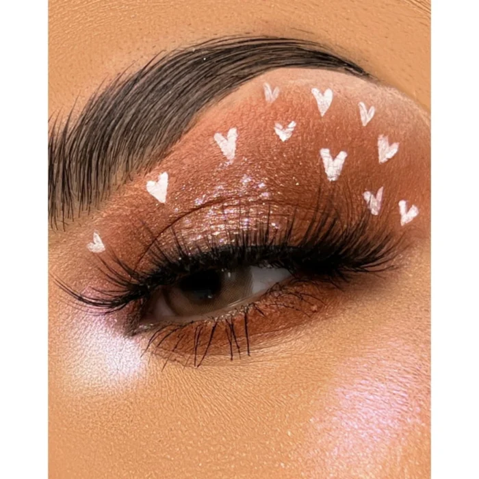 REVLUTION EYE LIGHT EYESHADOW SHINE