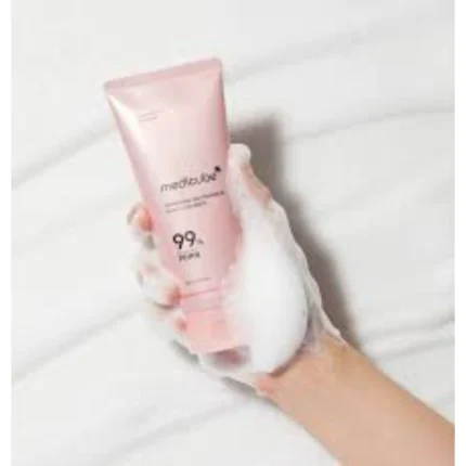 medicube PRDN PINK NIACINAMIDE WHIP CLEANSER