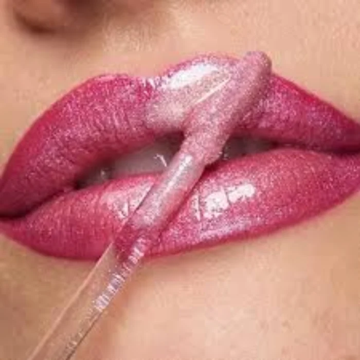 kiko lumiverse my holo crush lipgloss 02 SPLASH OF VIOLET